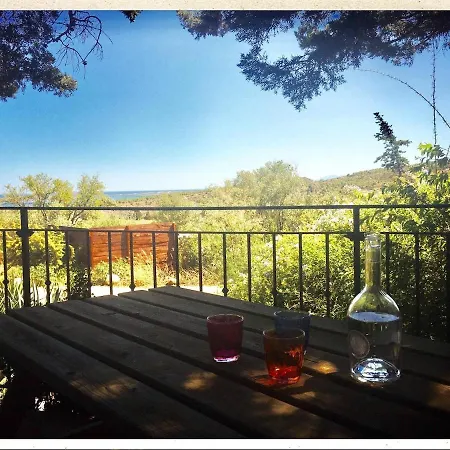 Patio Face A La A La Bergerie Du Chateau De Дом отдыха *